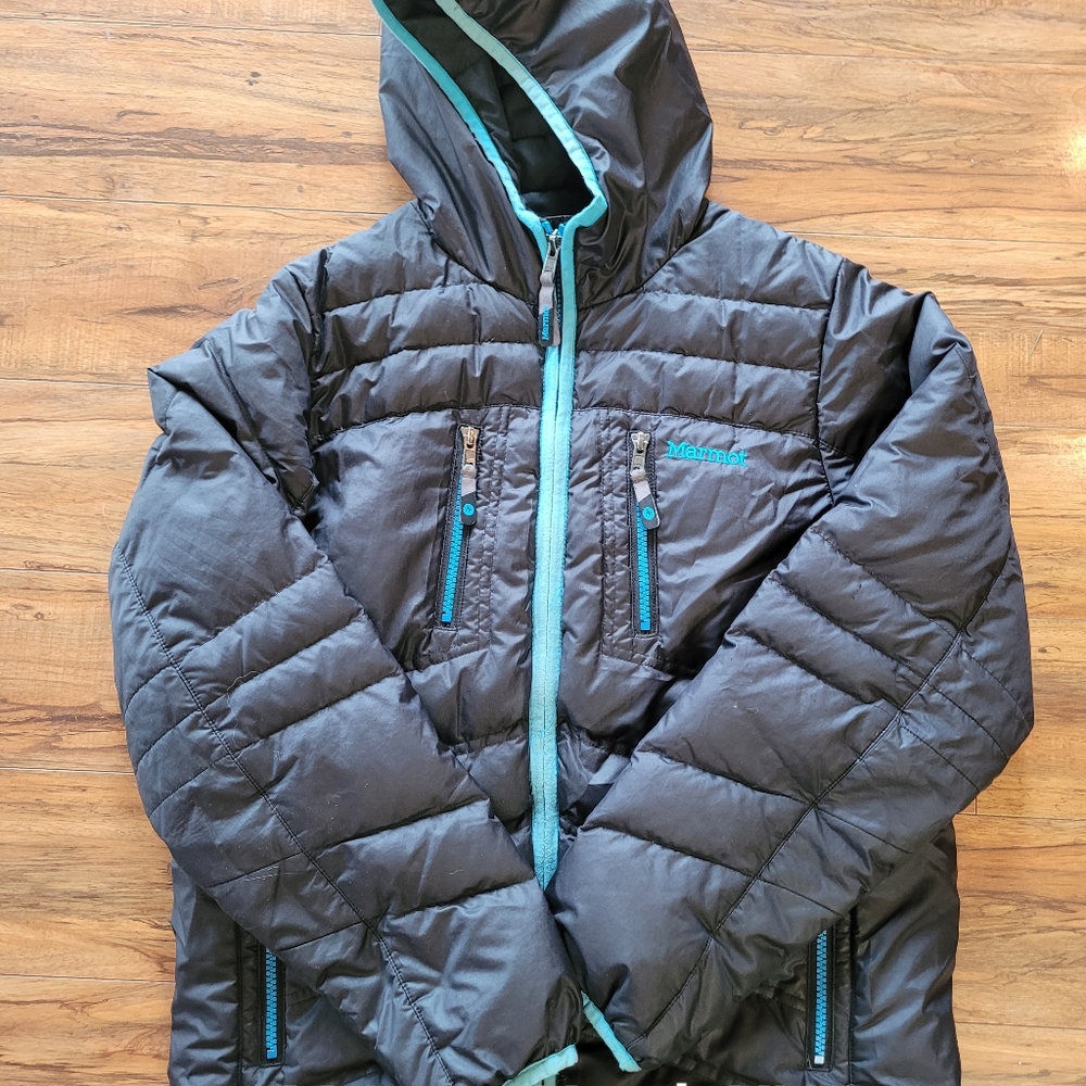 Marmot puffy coat